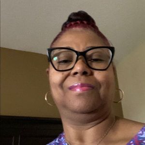 Meet your Posher, Gloria